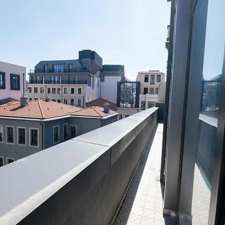 New Spacious Duplex - 3 Bedrooms And 2 Bathrooms - Elevator - New Building * Estambul