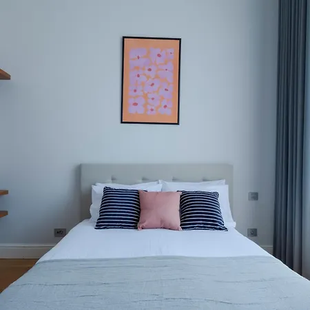 New Spacious Duplex - 3 Bedrooms And 2 Bathrooms - Elevator - New Building * Istambul