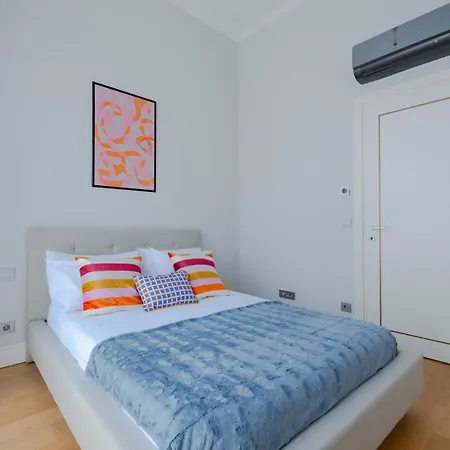 New Spacious Duplex - 3 Bedrooms And 2 Bathrooms - Elevator - New Building Istambul
