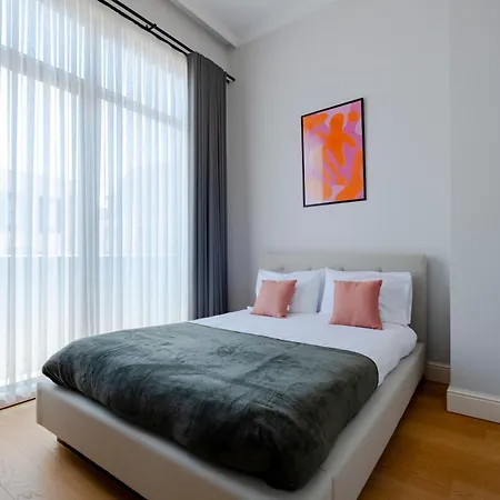 Apartamento New Spacious Duplex - 3 Bedrooms And 2 Bathrooms - Elevator - New Building *