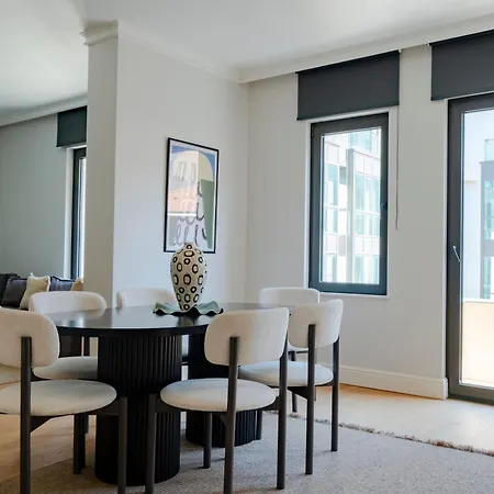 Apartment New Spacious Duplex - 3 Bedrooms And 2 Bathrooms - Elevator - New Building